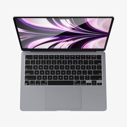 AGL05504 - MacBook Air 13-inch (2022) GLAS.tR SLIM in Clear showing the front of the device with tempered glass installed