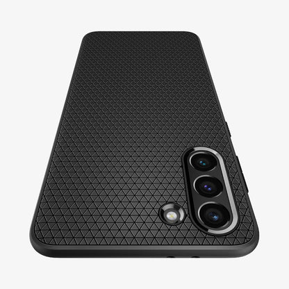 ACS02422 - Galaxy S21 Liquid Air Case in matte black showing the back zoomed in to show the fine details